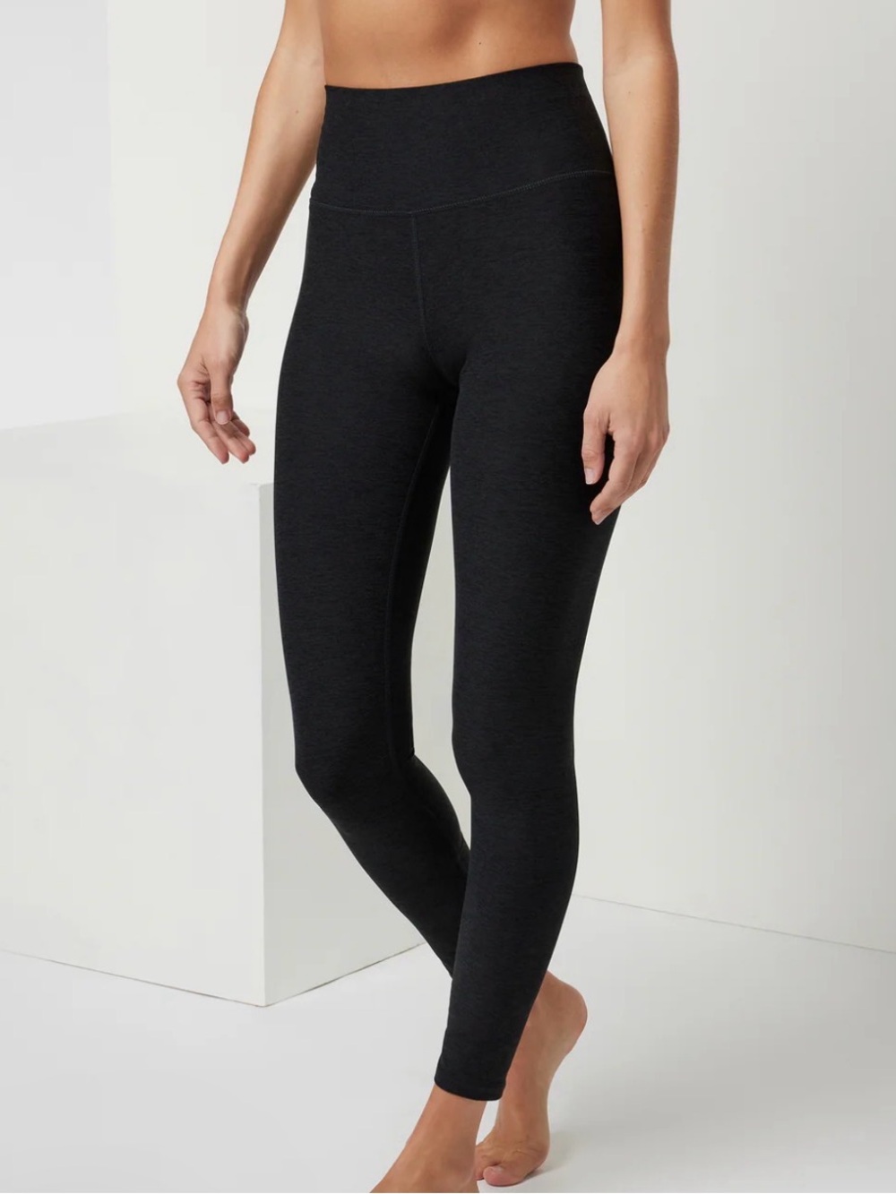 Vuori High-Rise Black Performance Leggings